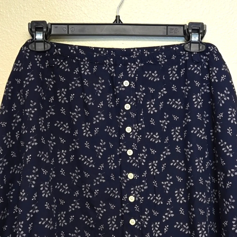 Eddie Bauer Navy Button Front A-line Skirt